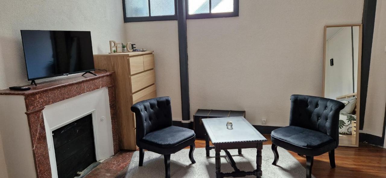 Chambre Dans Maison De Ville - 2 Personnes Oloron-Sainte-Marie Extérieur photo